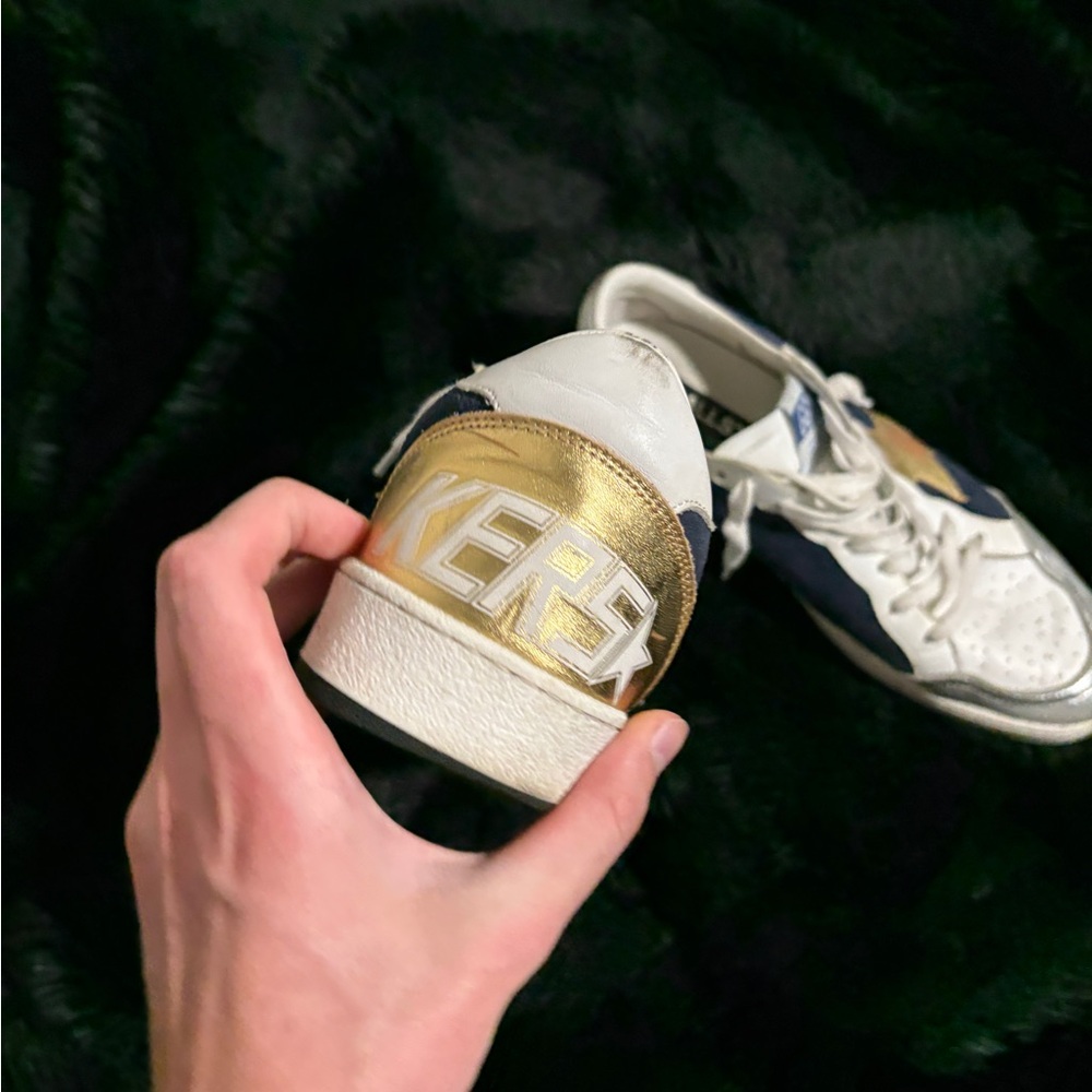 Golden Goose Sneakers with Gold and Blue Accents - Picture 4 of 10